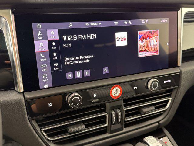 2026 Porsche MACAN T — миниатюра 23