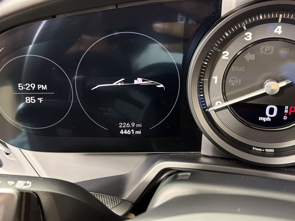 2024 Porsche 911 TARGA 4 — миниатюра 21