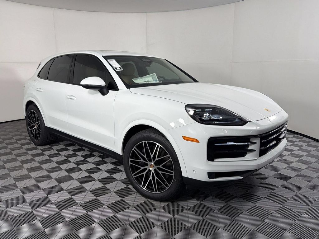 2026 Porsche CAYENNE photo 7