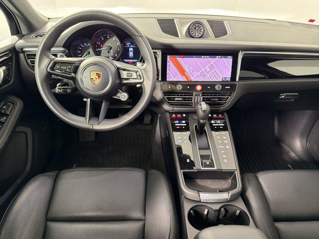 2026 Porsche MACAN — миниатюра 27