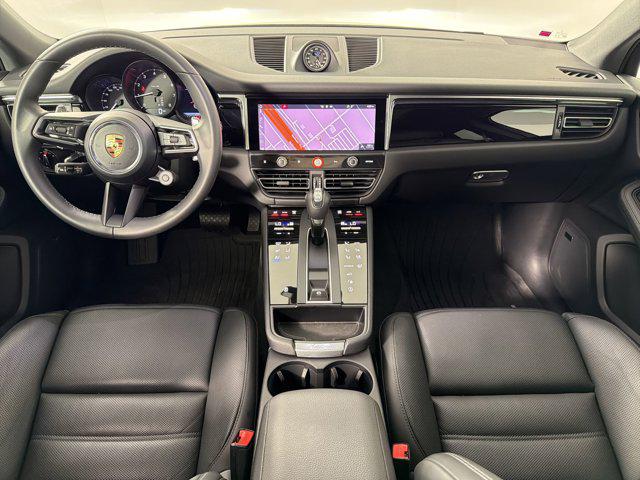 2026 Porsche MACAN — миниатюра 26