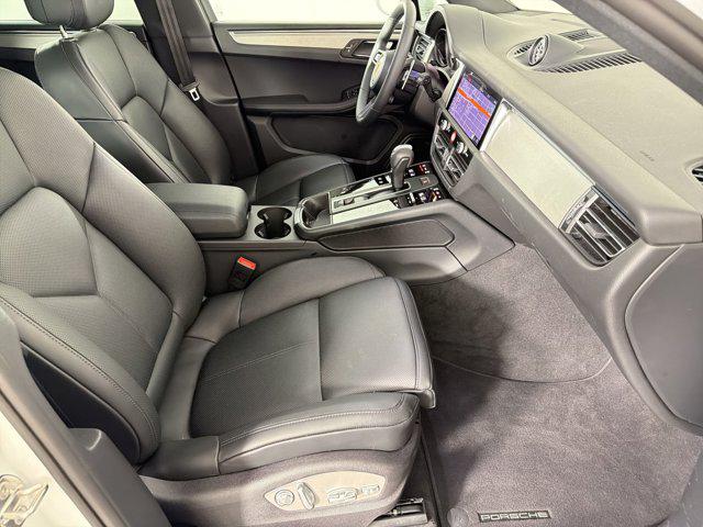 صورة مصغرة 30 لـ 2026 Porsche MACAN