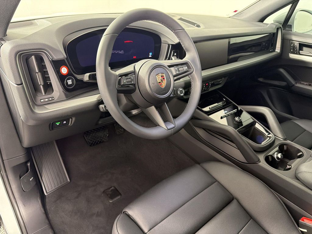 صورة 4 لـ 2026 Porsche CAYENNE