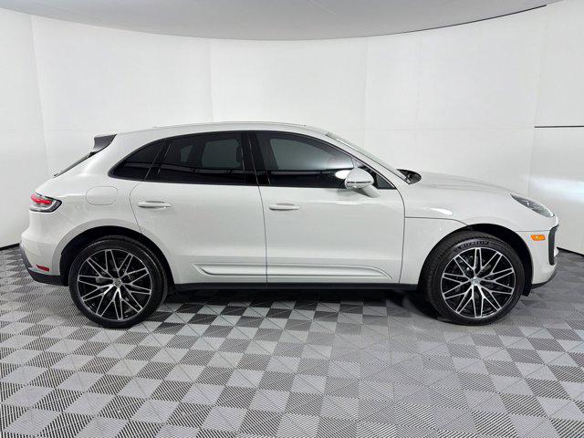 صورة 8 لـ 2026 Porsche MACAN