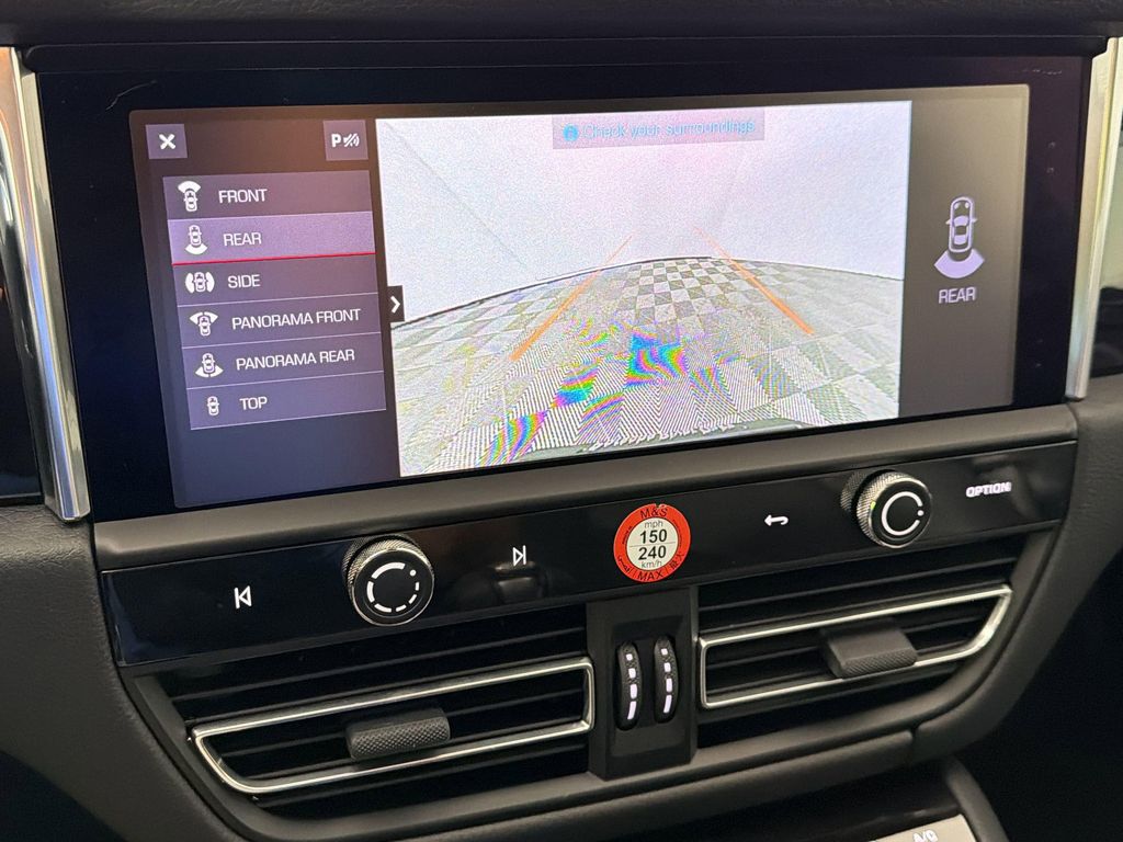 2026 Porsche MACAN — миниатюра 24