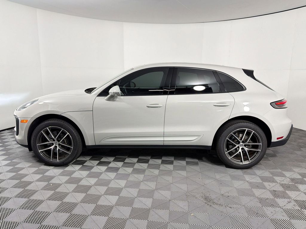 صورة 2 لـ 2026 Porsche MACAN