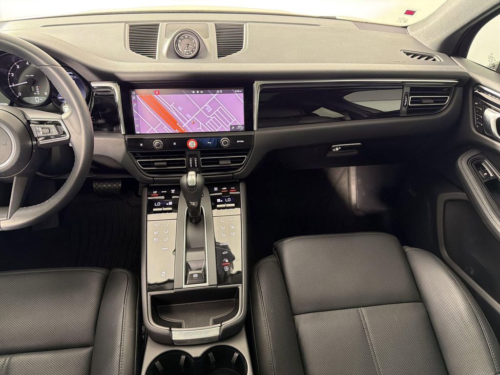 2026 Porsche MACAN — миниатюра 28
