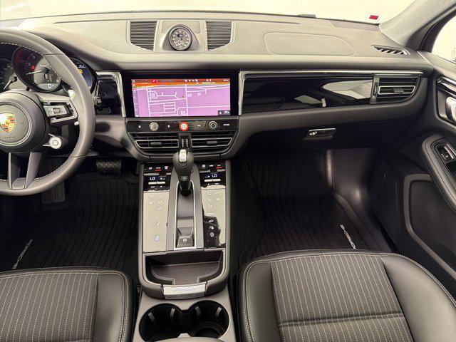 صورة مصغرة 28 لـ 2026 Porsche MACAN T