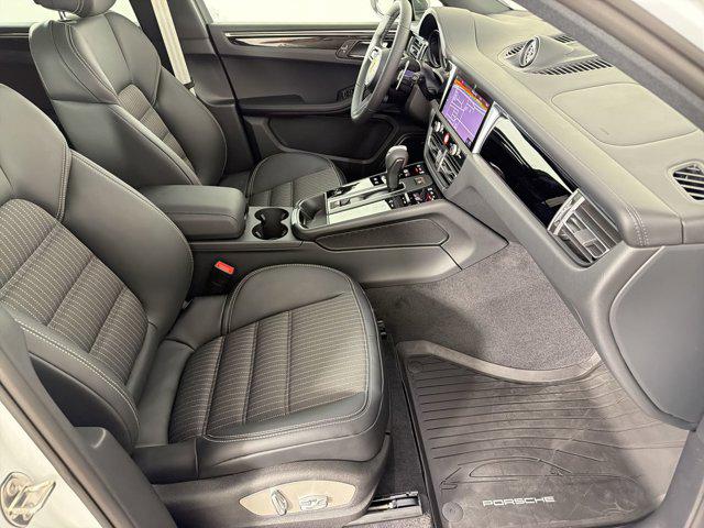 صورة مصغرة 30 لـ 2026 Porsche MACAN T