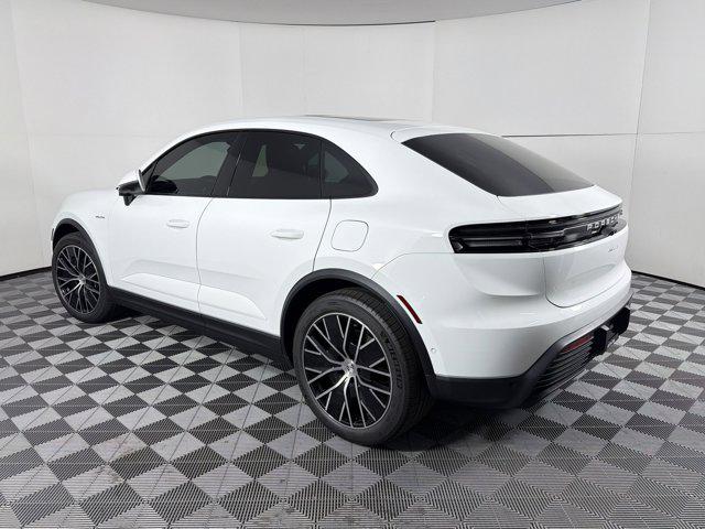 صورة 3 لـ 2026 Porsche MACAN MACAN ELECTRIC