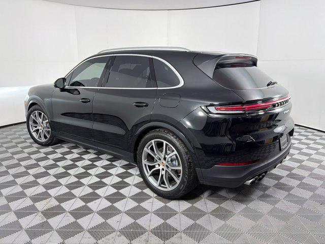 صورة 3 لـ 2026 Porsche CAYENNE CAYENNE E-HYBRID