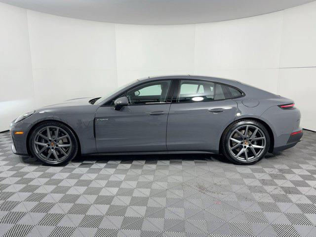 صورة 2 لـ 2026 Porsche PANAMERA 4