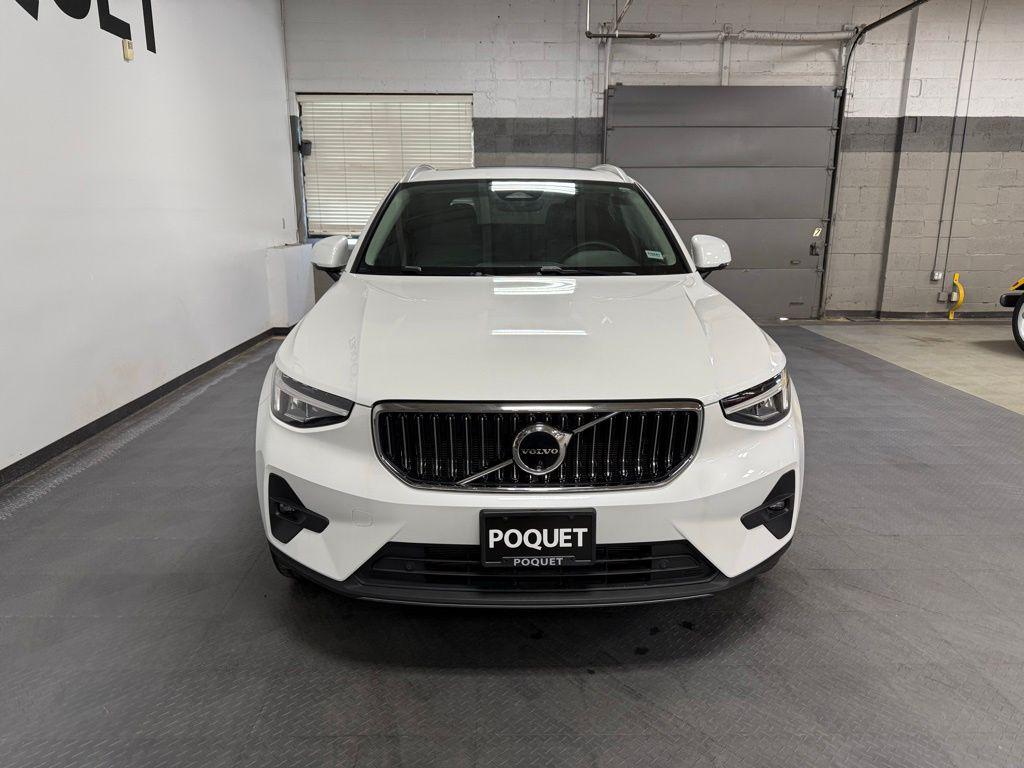 صورة 3 لـ 2024 Volvo XC40 B5 PLUS BRIGHT THEME