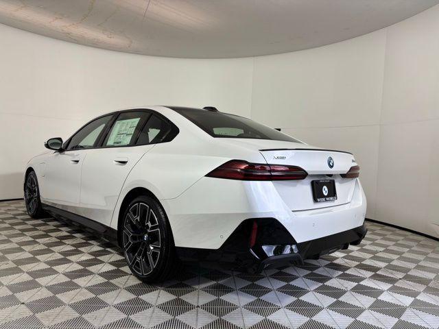 2027 BMW 550E 550E XDRIVE — фото 5