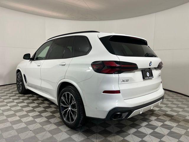 صورة 5 لـ 2026 BMW X5 XDRIVE40I