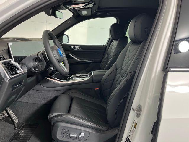 صورة 10 لـ 2026 BMW X5 XDRIVE40I