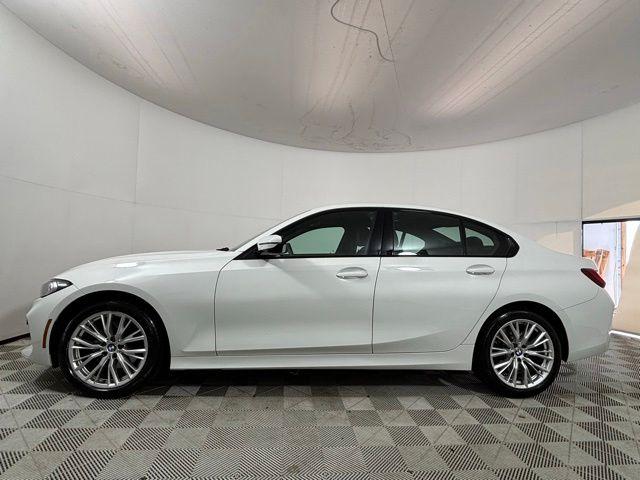 صورة 4 لـ 2023 BMW 330 I XDRIVE