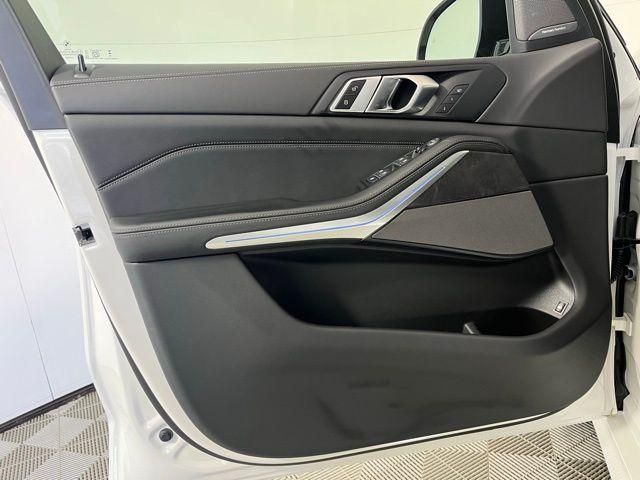 صورة 9 لـ 2026 BMW X5 PHEV XDRIVE50E