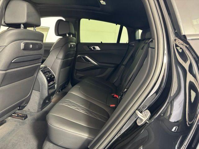 صورة مصغرة 14 لـ 2027 BMW X6 M60I