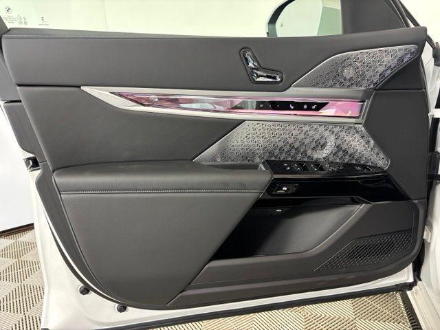صورة 9 لـ 2026 BMW 740 I XDRIVE