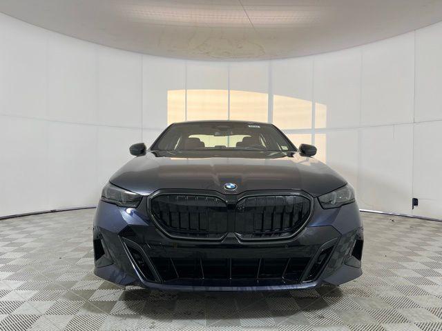 صورة 2 لـ 2026 BMW 530 I XDRIVE