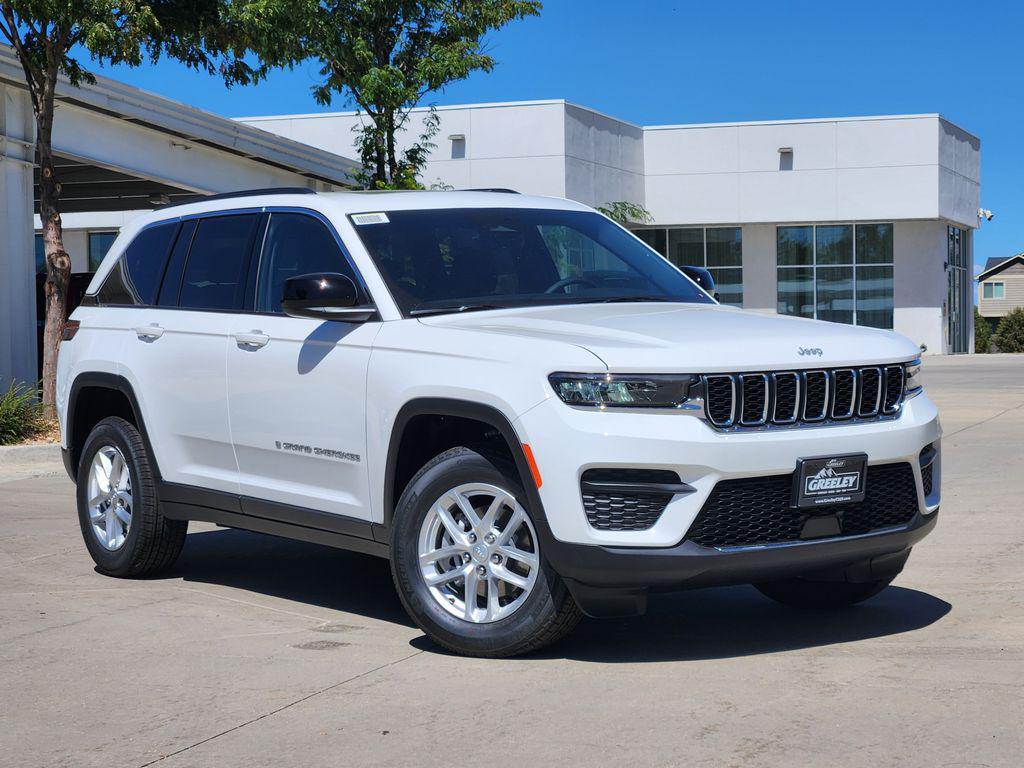 New 2026 Jeep Grand Cherokee Laredo
