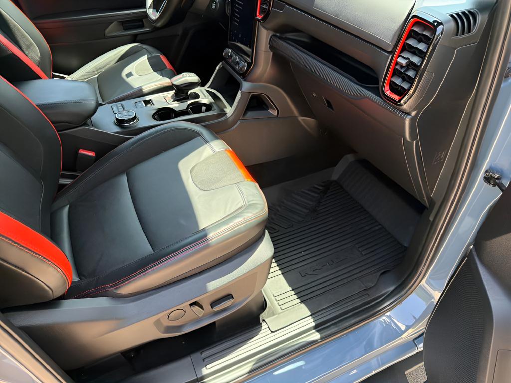 صورة مصغرة 41 لـ 2025 FORD RANGER RAPTOR