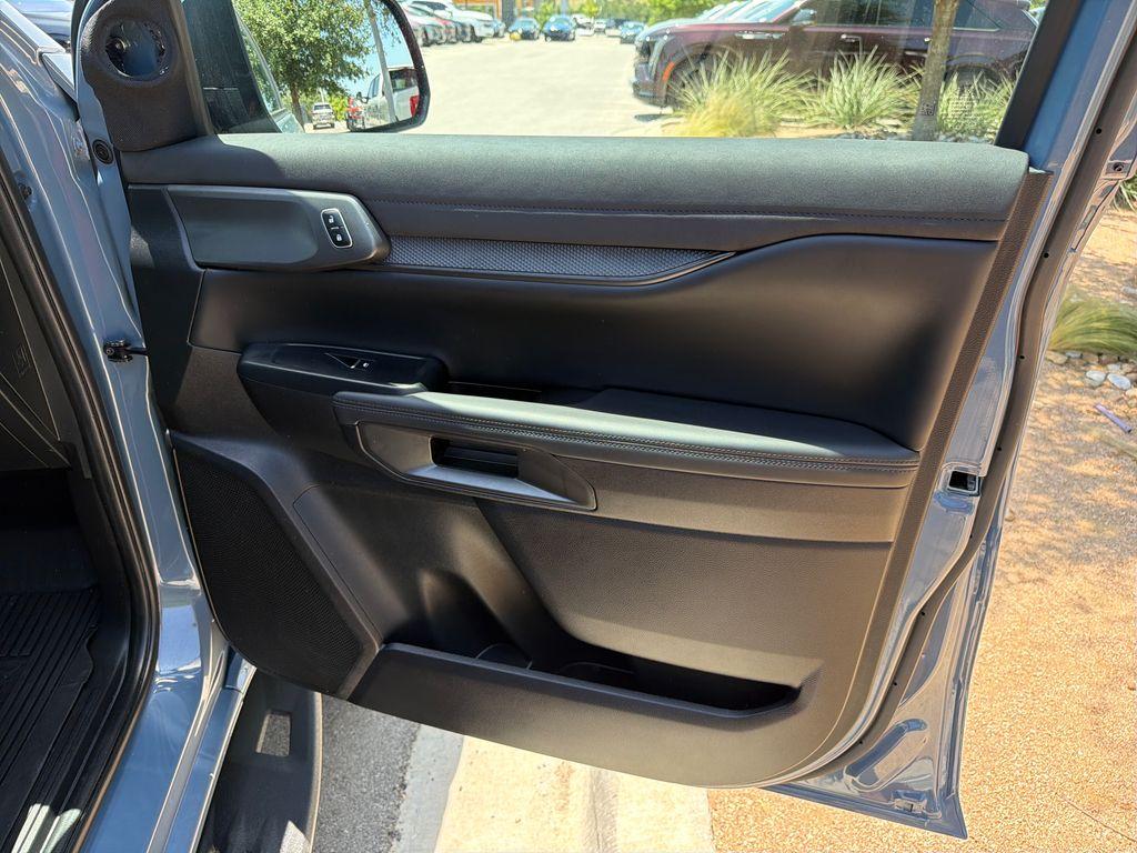 صورة مصغرة 38 لـ 2025 FORD RANGER RAPTOR