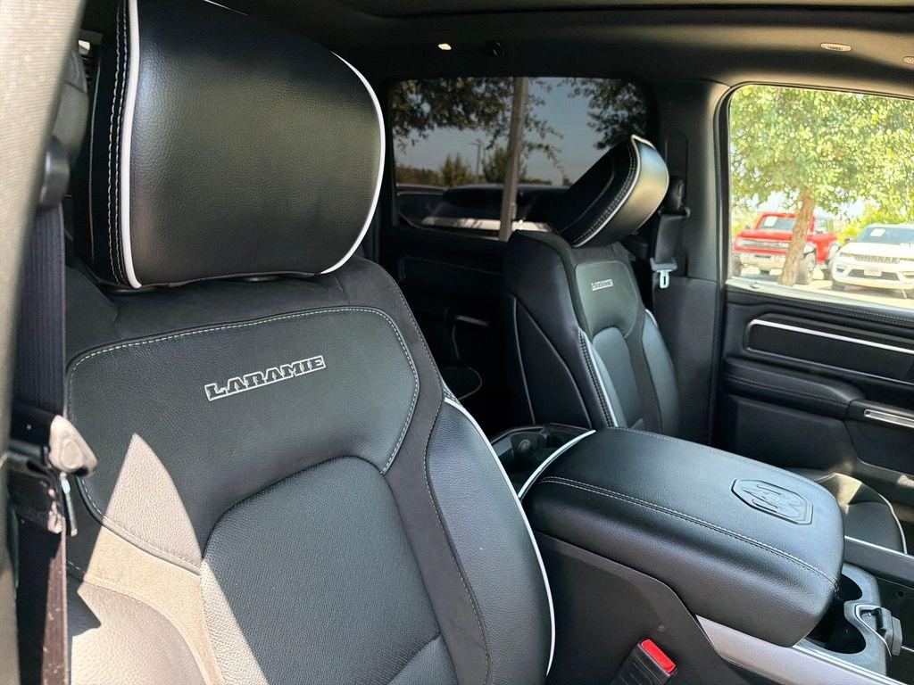 2025 RAM 1500 LARAMIE thumbnail 39