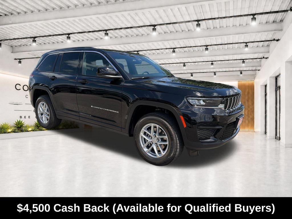 New 2026 Jeep Grand Cherokee Laredo