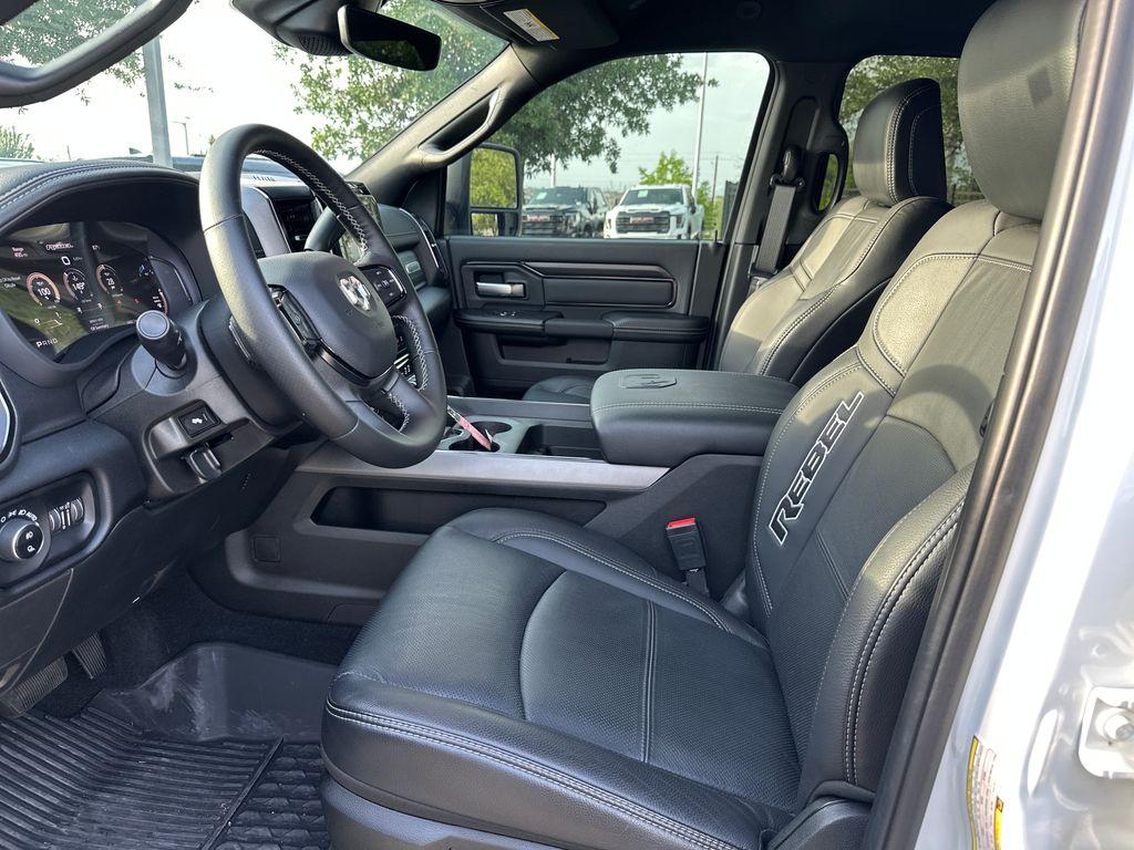 2025 RAM 2500 REBEL/POWER WAGON 缩略图 19