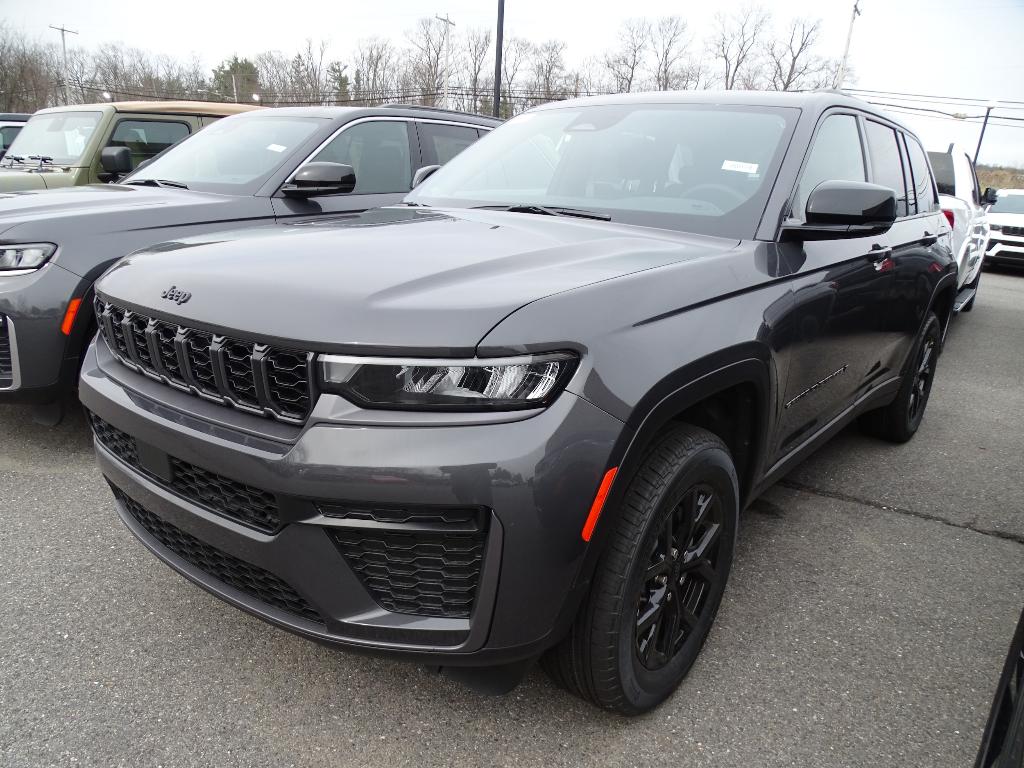 New 2026 Jeep Grand Cherokee Laredo