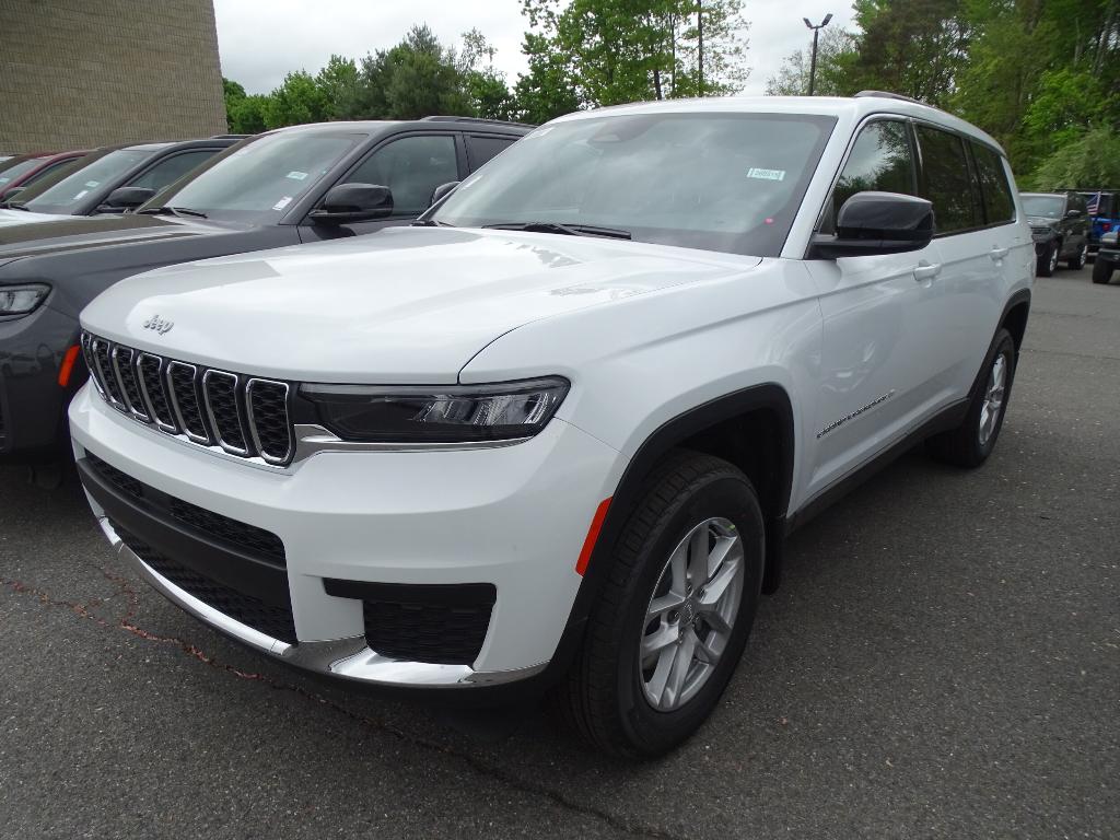 New 2026 Jeep Grand Cherokee Laredo