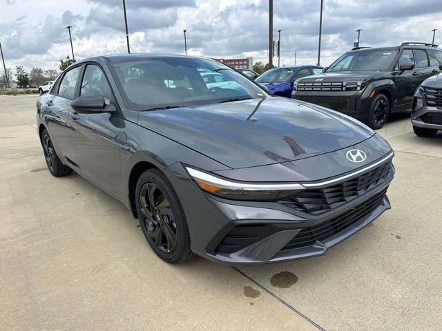 New 2026 Hyundai ELANTRA HEV SEL Sport