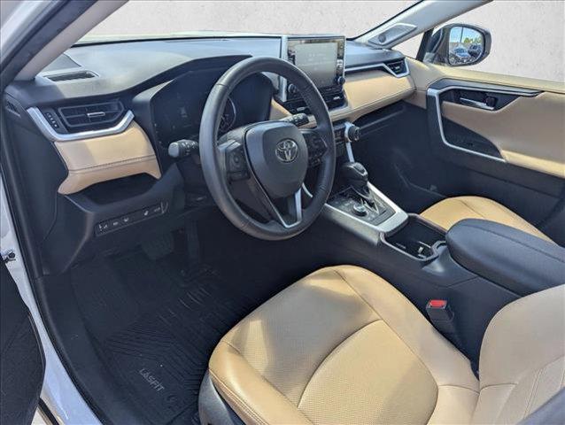 TOYOTA RAV4 - 10