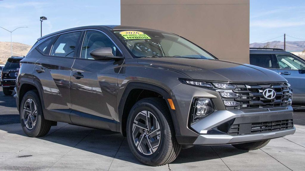 New 2026 Hyundai TUCSON Hybrid Blue SE