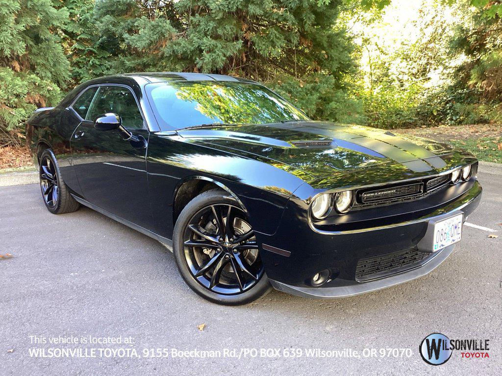 2016 Dodge Challenger SXT