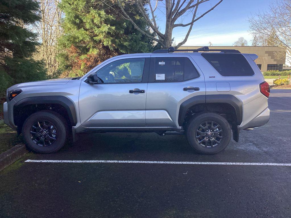 صورة مصغرة 12 لـ 2026 Toyota 4RUNNER SR5