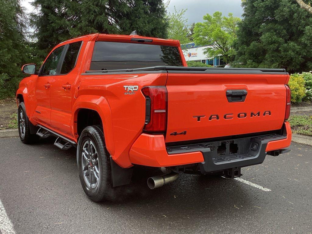 TOYOTA TACOMA - 9