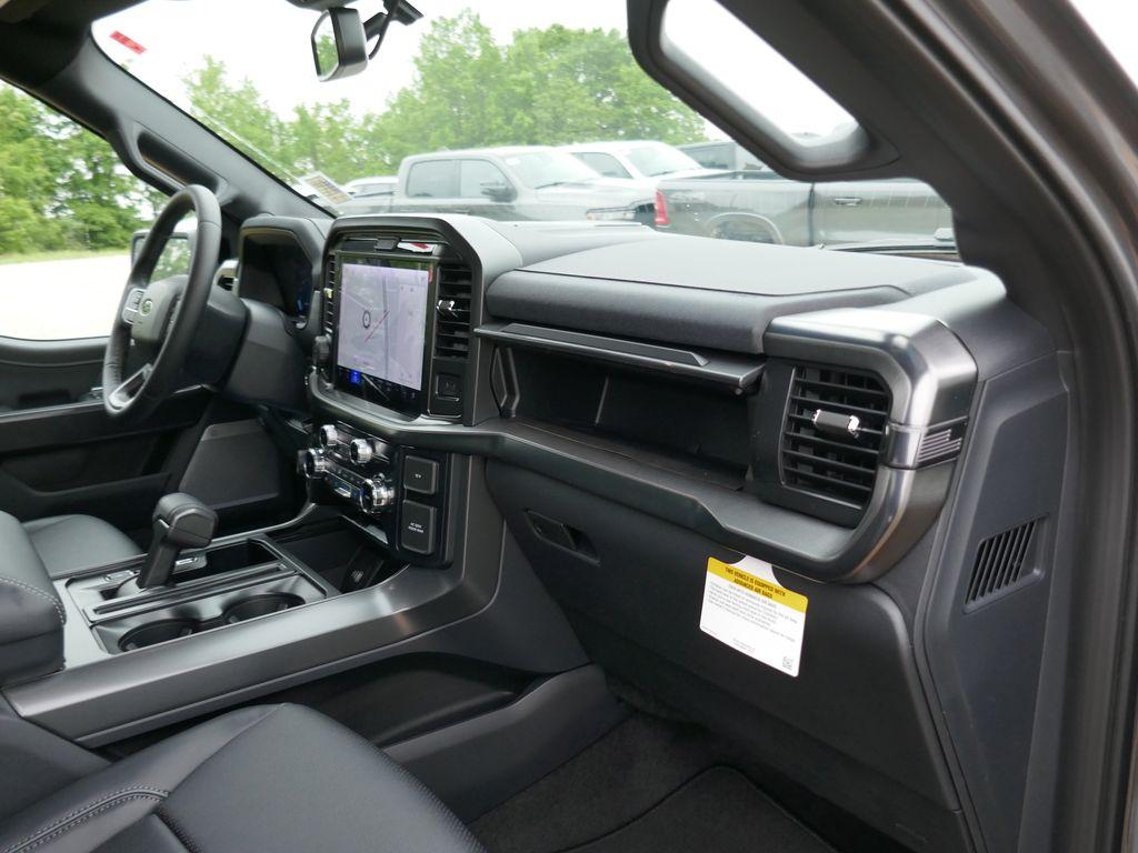 FORD F-150 LARIAT - 10