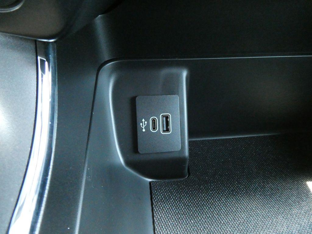 صورة مصغرة 20 لـ 2026 FORD F-150 XLT