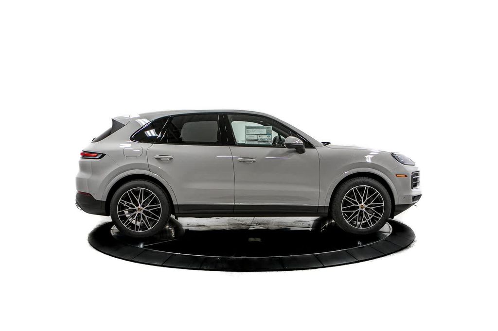 PORSCHE CAYENNE - 8