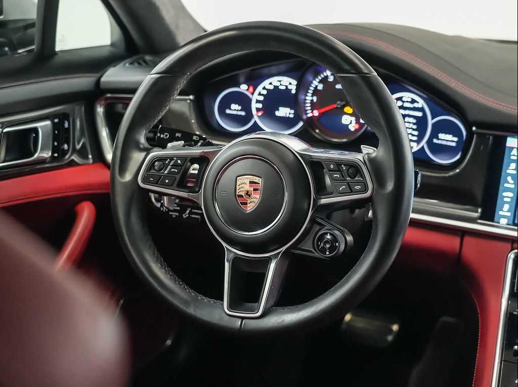 صورة مصغرة 14 لـ 2020 Porsche PANAMERA GTS