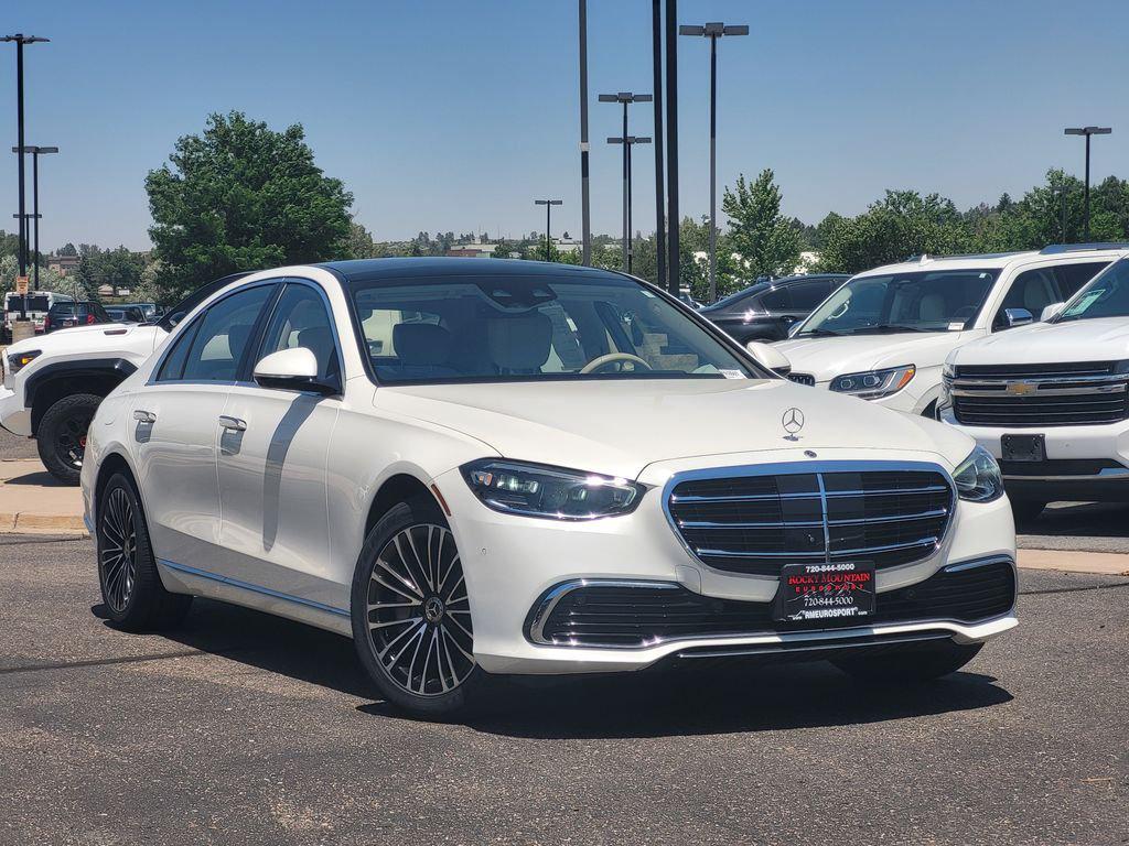 2023 Mercedes-BENZ S-CLASS photo 2