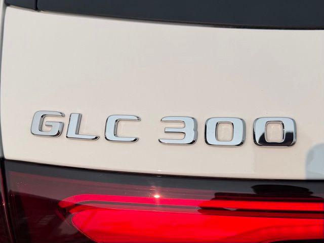 صورة 9 لـ 2024 Mercedes-BENZ GLC