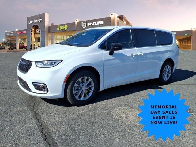New 2026 Chrysler Pacifica Select