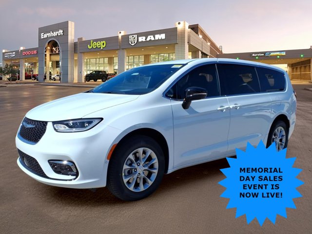 New 2026 Chrysler Pacifica Select