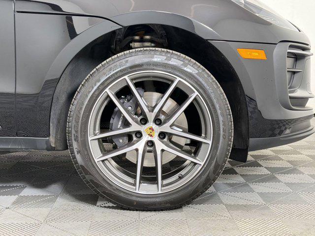 2026 Porsche MACAN — миниатюра 12