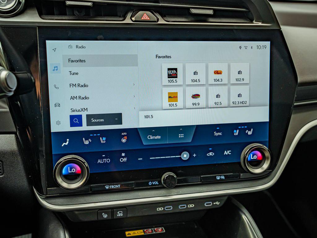 صورة مصغرة 25 لـ 2024 Lexus RZ 450E PREMIUM