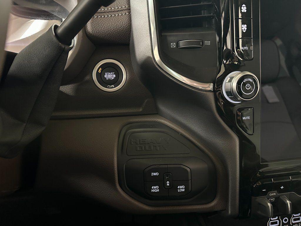 2026 RAM 2500 LARAMIE CREW CAB 4X4 6'4' BOX — миниатюра 22